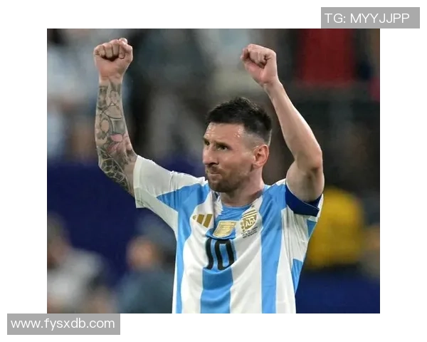 足球历史上的十大经典球星风采：回顾传奇人物的辉煌瞬间与伟大成就